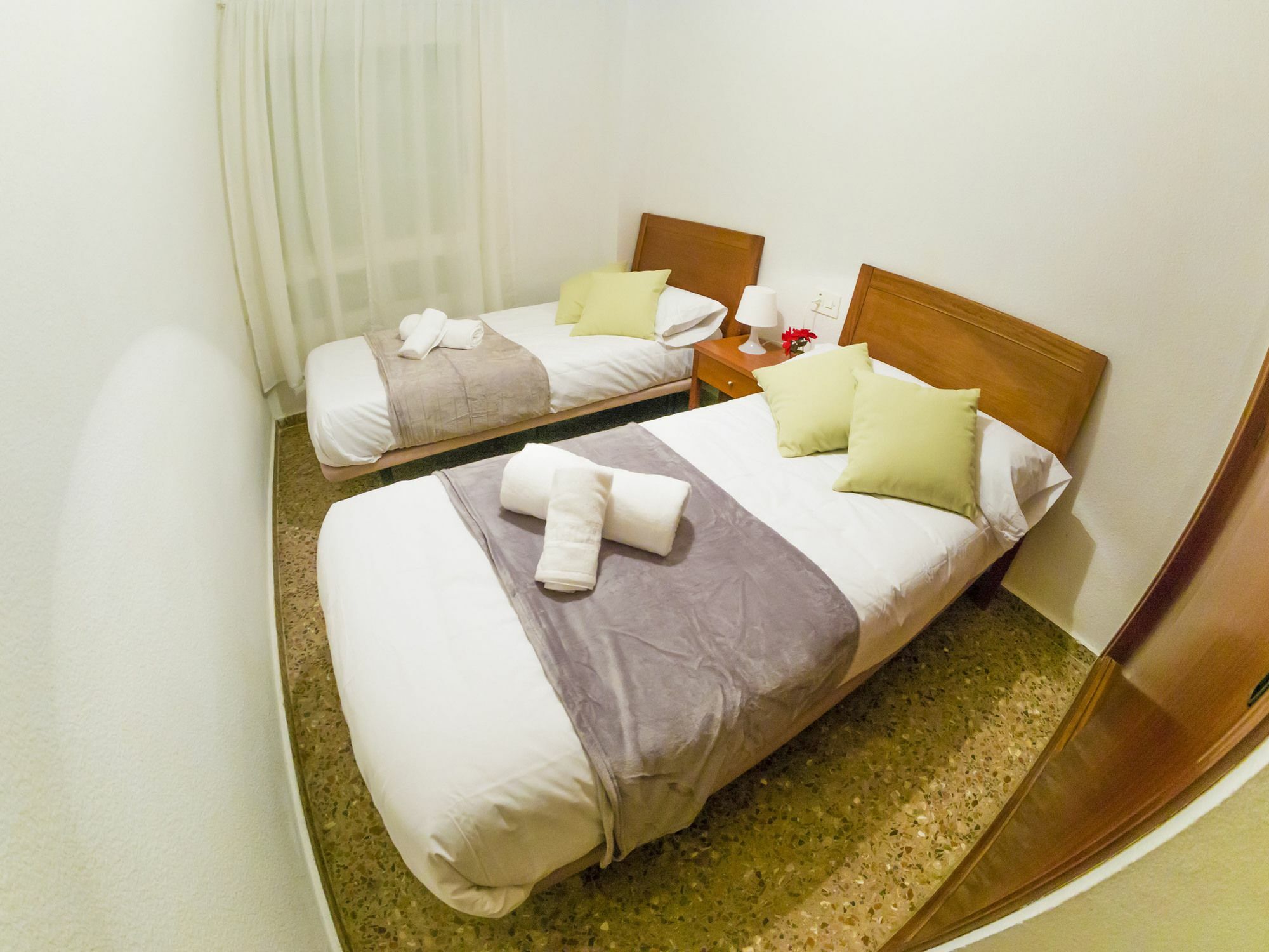 Homely Apartments Playa De Los Locos Торевьиа Экстерьер фото