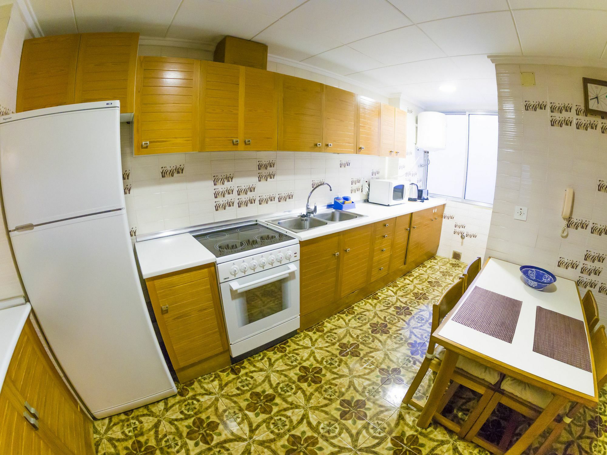 Homely Apartments Playa De Los Locos Торевьиа Экстерьер фото